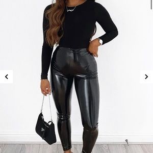 NEW WITH TAGS black Shiny Vinyl Leggings